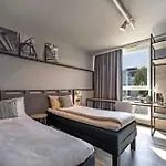 Ibis 호텔