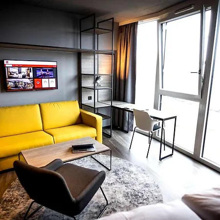 Ibis ホテル 3*