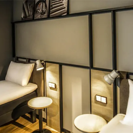 Ibis 3*